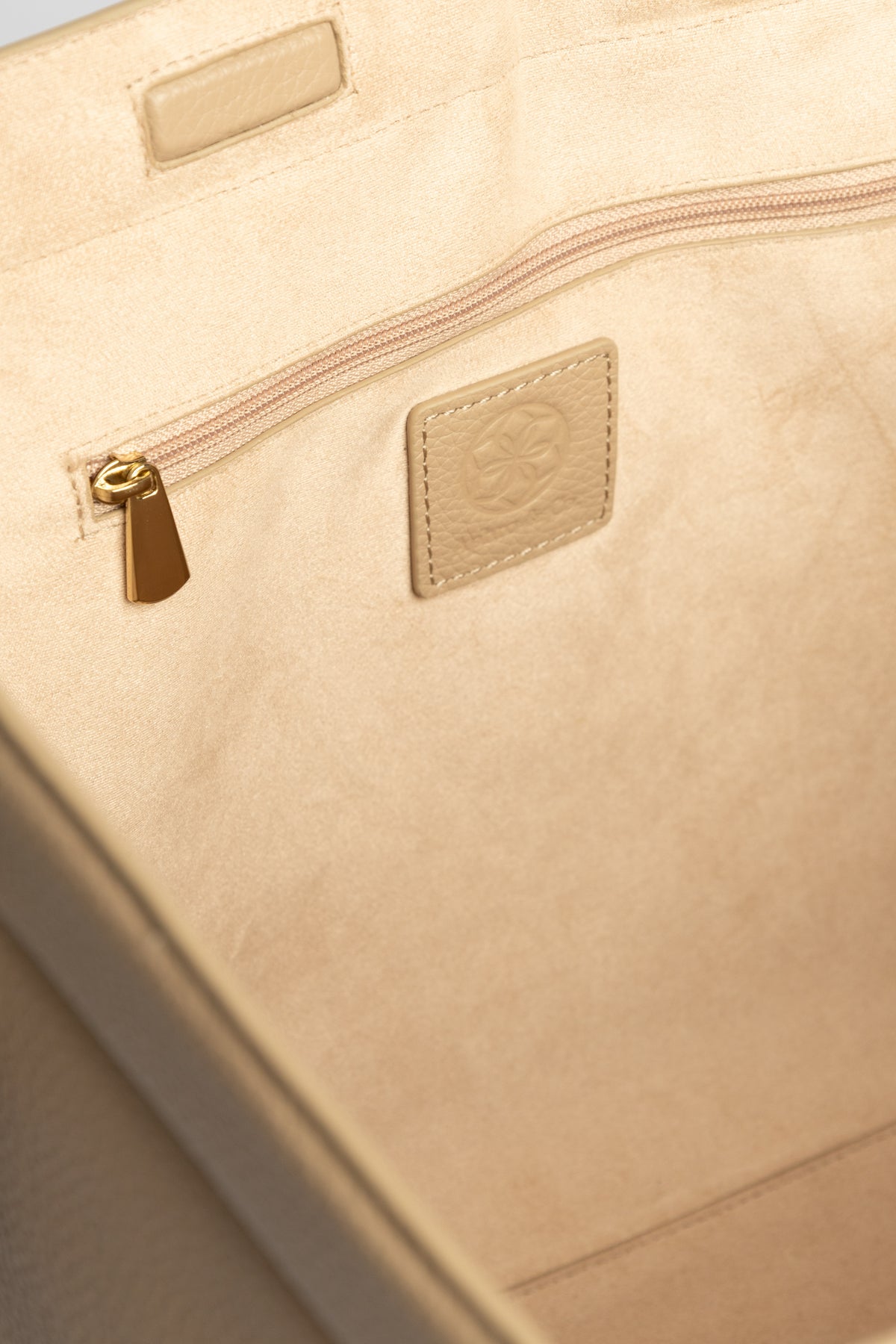 Resolve Bag